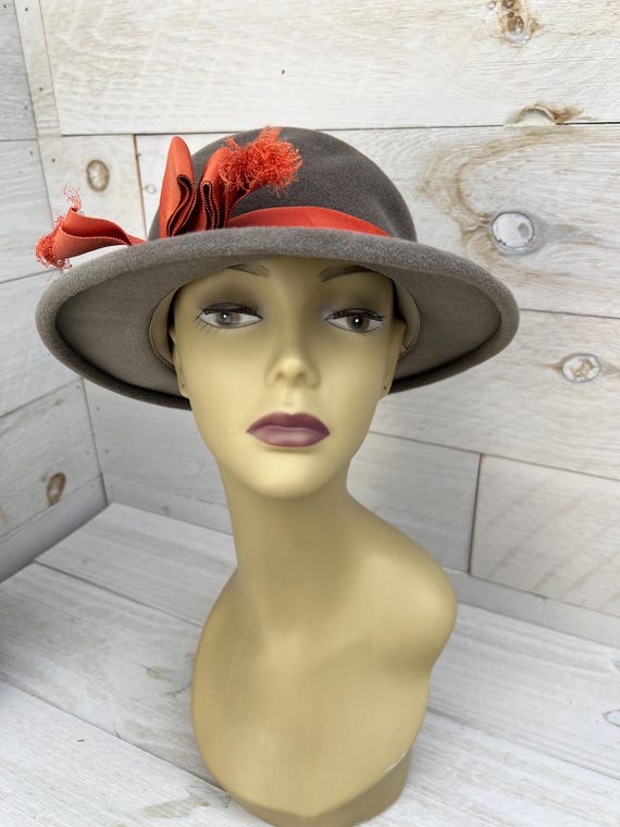 Splendido cappello in panno, misto lana vintage