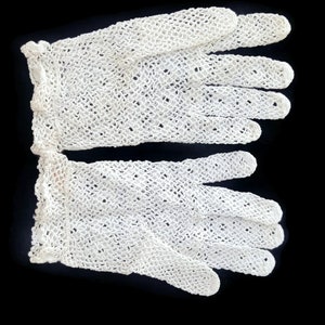 Antique Hand Crocheted Gloves Victorian White Gloves, Wedding Gloves, Edwardian Gloves, Bridal Gloves, For Women, Gatsby Wedding image 2