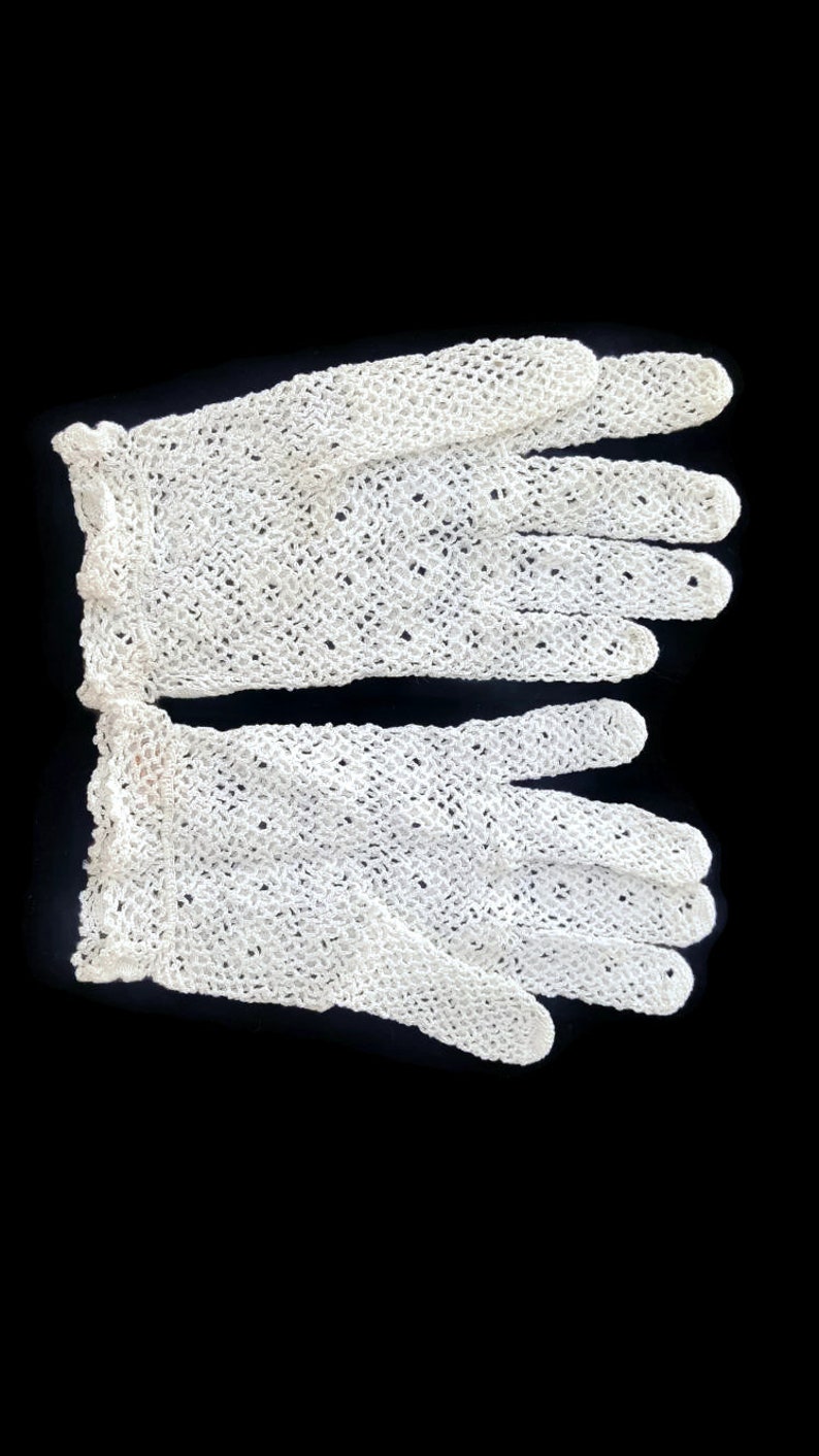 Antique Hand Crocheted Gloves Victorian White Gloves, Wedding Gloves, Edwardian Gloves, Bridal Gloves, For Women, Gatsby Wedding image 2