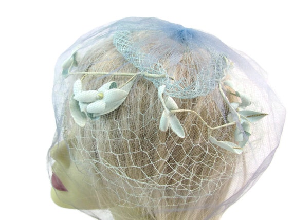 Wedding Fascinator, Birdcage Veil, Blue Veil, Fas… - image 2