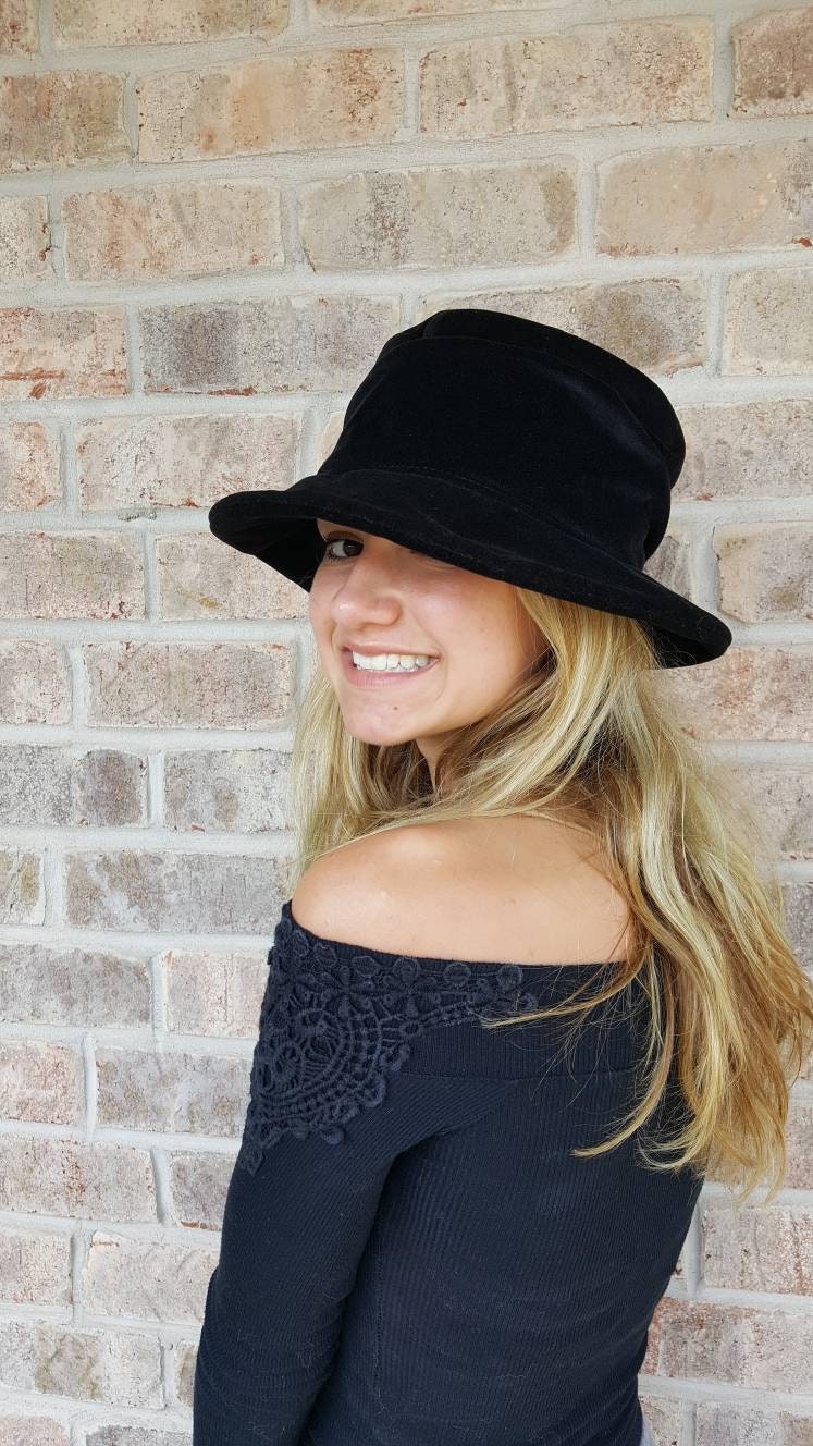 small brim floppy hat