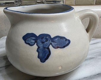 Vintage Pfaltzgraff Yorktowne Stoneware Gravy Boat