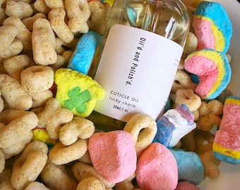 Aceite para cutículas Lucky Charm: tratamiento hidratante para uñas con jojoba y argán