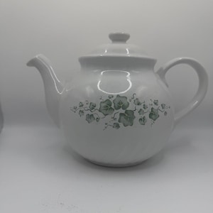 Tetera vintage Corelle Coordinates Callaway Green Ivy de 5 tazas, Corning Ware con tapa.