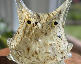Jarrón de cristal de Murano estilo vintage con forma de búho, escultura de cristal soplado a mano con confeti.