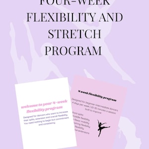 Może przedstawiać: Biały ceramiczny kubek z czarnym uchwytem i napisem "But First, Coffee" pogrubioną czcionką. Kubek jest ustawiony na rozmytym tle. Kubek ma około 10 cm wysokości.