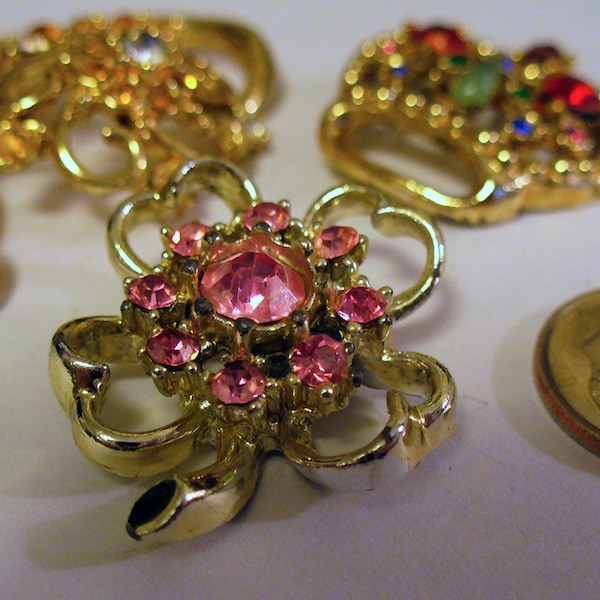 Vintage Costume Jewelry pieces Gold & Silver toned Metal and Rhinestones DESTASH for Re-purposing Assemblage