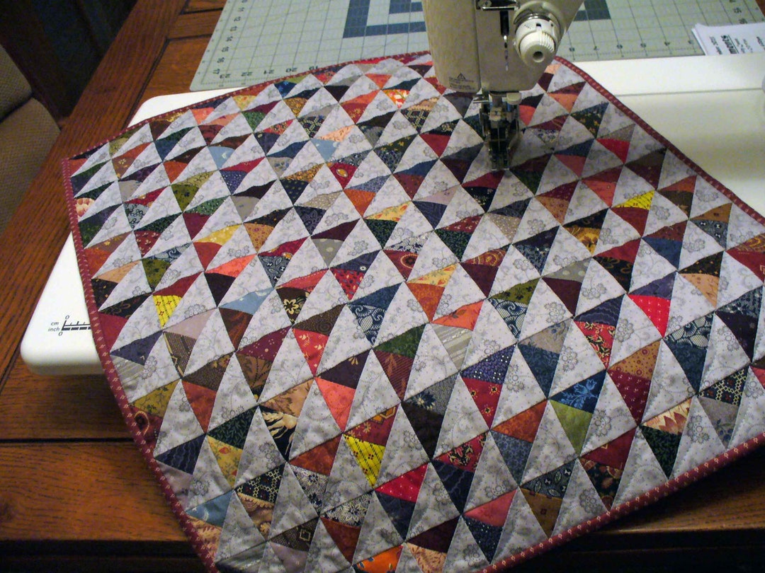 Wall Quilt, Table Topper, Country Decor, Quilted Wall Hanging, Basket Quilt, Multicolor