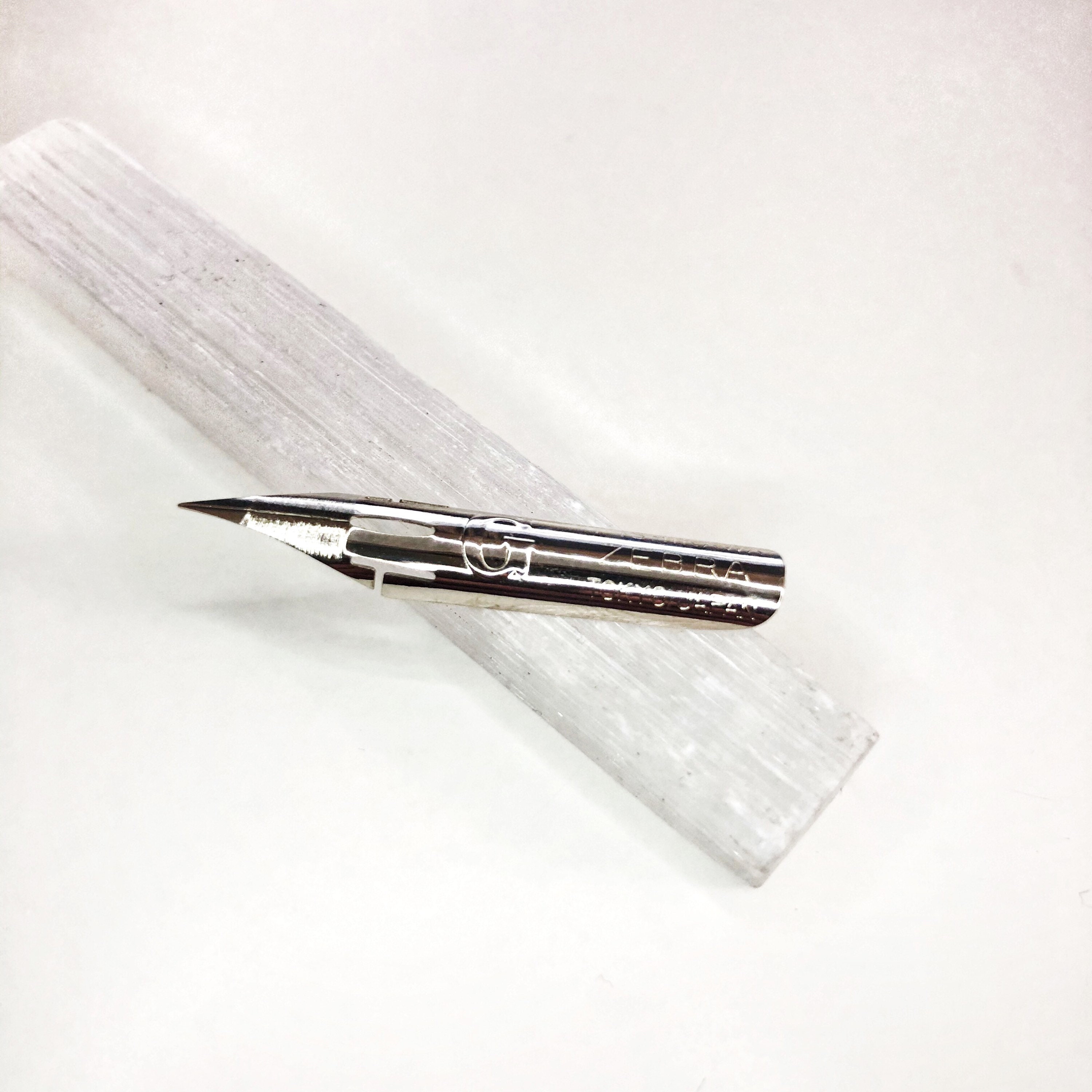 Right Oblique Pen (for Nikko G Nib)