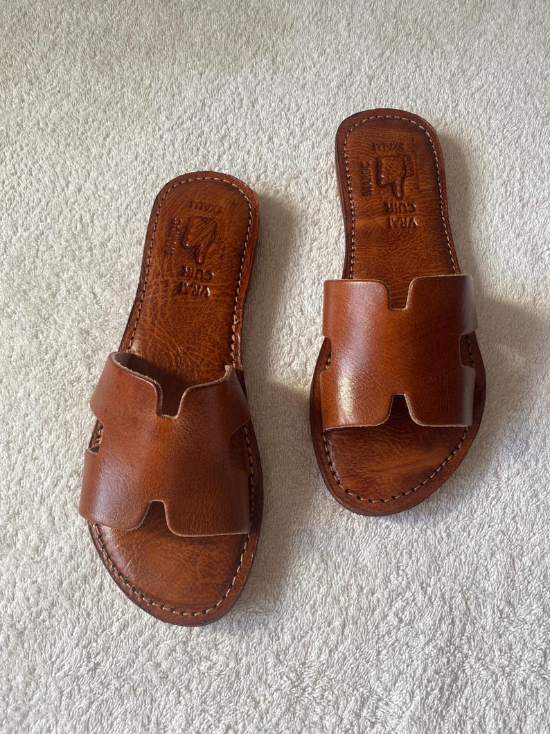 Sandales marocaines en cuir faites main, mules plates d'été pour femmes, mules artisanales en cuir, sandales élégantes, cadeau de plage unique image 14