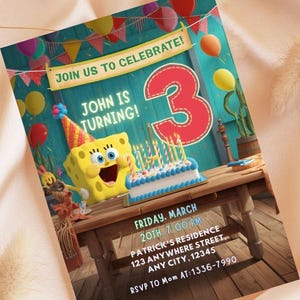 Pode incluir: Convite para festa de aniversário com Bob Esponja. O convite inclui o texto "Junte-se a nós para celebrar! John está fazendo 3 anos!" e detalhes da festa. Um bolo com velas e balões também são visíveis.