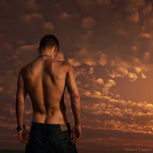 Vaarwel Zomer Gay Art Male Art Digital Download JPG Foto door Michael Taggart Fotografie shirtless jeans gespierde rug verzakking