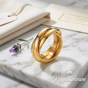 Triple Interlocking Stainless Steel Ring for Women – Gold Statement Ring, Minimalist Stackable Band, Elegant Modern Jewelry Gift