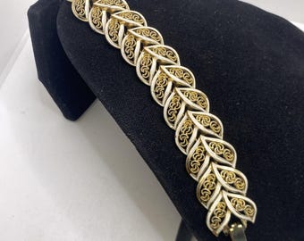 Vintage 70's Textured Leaf Womens Bracelet Vintage