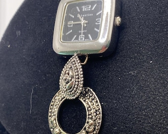 Womens Silver Southwest Custom Beaded Watch Necklace Works New Battery