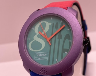 Reloj de pulsera vintage colorido para mujer de United Colors of Benetton Bulova, funciona con batería nueva.