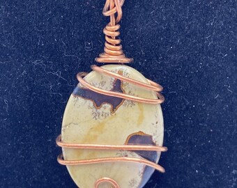 Womens Vintage Gray Stone Necklace