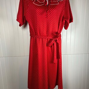 i love lucy red dress The Most Stylish TV Housewives of All Time