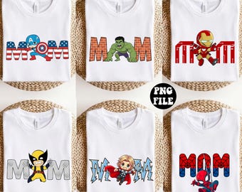 Può includere: Sei magliette bianche con stampe grafiche di supereroi Marvel integrate nella parola MOM. I personaggi includono Capitan America, Hulk, Iron Man, Wolverine, Thor e Spider-Man, ognuno con motivi di lettere unici ispirati ai costumi.