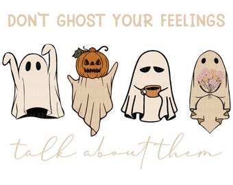 Può includere: Un design grafico con quattro fantasmi beige dagli occhi neri. Un fantasma ha le braccia alzate, uno indossa una zucca arancione, uno tiene una tazza marrone e uno tiene un bouquet di fiori rosa e gialli. Testo: DON'T GHOST YOUR FEELINGS talk about them.
