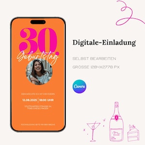 Könnte beinhalten: Eine weiße Keramik-Tasse mit schwarzem Henkel und dem Text "But First, Coffee" in fetter, schwarzer Schrift. Die Tasse steht vor einem verschwommenen Hintergrund. Die Tasse ist etwa 10 cm hoch.