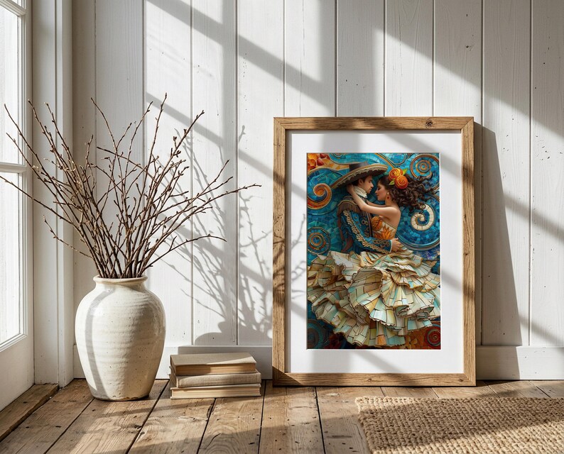 Puede incluir: Una impresi&oacute;n art&iacute;stica enmarcada representa a una pareja con vestimenta tradicional, abraz&aacute;ndose. La obra de arte presenta colores vibrantes, incluyendo azules, naranjas y amarillos. El marco es de madera clara y la impresi&oacute;n se exhibe sobre un suelo de madera.
