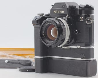 Nikon F2 Photomic SB Auto 50mm f/1.4 con Md-2 Mb-1 As-1 dal Giappone