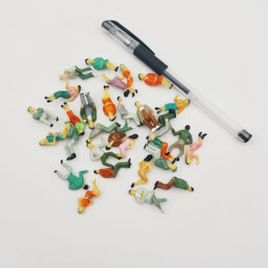 100pcs Miniature People Figurines1:50 Tiny People Bulk Set Model Train Figures|Dollhouse Miniatures|DIY Crafts|Terrarium Decor