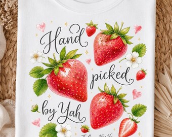 Handverlesen von Yah Cottagecore T-shirt | Erdbeerillustration, Bibelvers Johannes 15:16