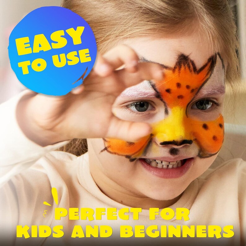 Op de afbeelding: Een kind met oranje, gele en zwarte schmink, die op een cheetah lijkt. De afbeelding bevat de tekst "EASY TO USE" in een blauwe cirkel en "PERFECT FOR KIDS AND BEGINNERS" in geel.