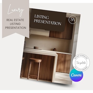 Könnte beinhalten: Eine Präsentationsvorlage für Immobilienangebote. Das Bild zeigt eine moderne Küche mit Holzschränken und einer Frühstücksbar. Der Text enthält "Luxury Real Estate Listing Presentation" und "Listing Presentation". Ein kreisförmiges Abzeichen sagt "Instant Download Template Fully Customizable Canva".