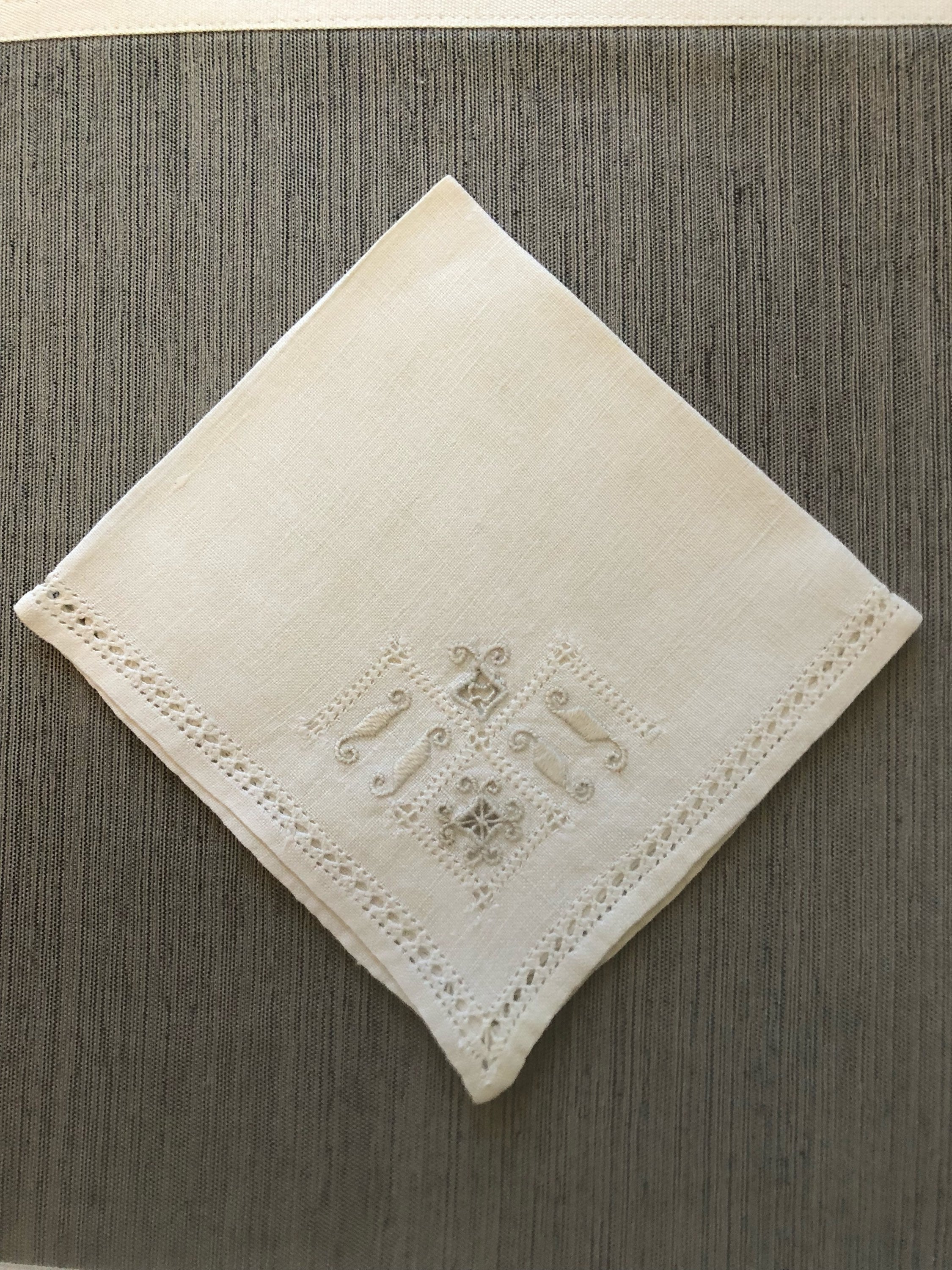 Embroidered Linen Napkins Set of 4 Etsy