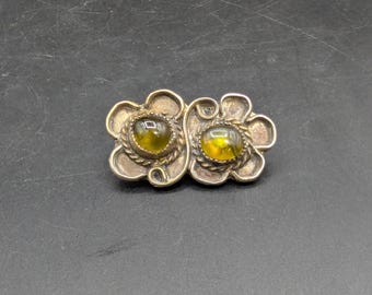 Vintage Sterling Silver Peridot Cabochon Flower Brooch Pin Floral Gemstone