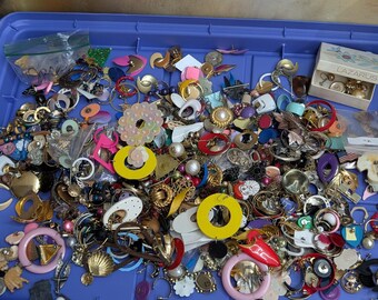 4+ LBS Mixed Vintage to Modern Paired Earrings Bulk Lot Wearable Craft