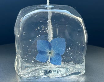 Blue Botanical Pressed Flower Gel Candle – Handmade Japanese Candle with Ceramic Plate: Flowers and Serenity