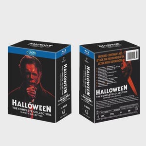 Può includere: Sono mostrati due cofanetti Blu-ray di "Halloween: The Complete Collection". La parte anteriore della scatola presenta un ritratto di Michael Myers. Il cofanetto include 13 film in ultra alta definizione.