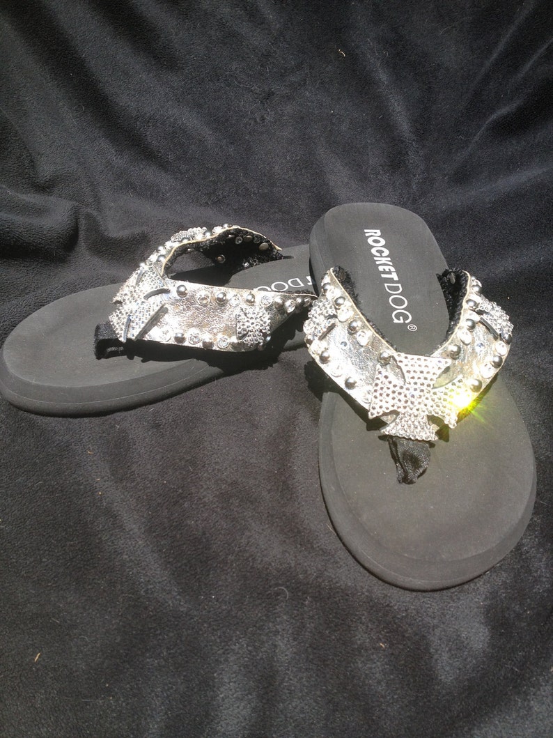 cross flip flops