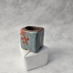 Flowery green, blue and purple square succulent pup pots 1.5" cube