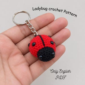 Modèle PDF de mini coccinelle au crochet, porte-clés coccinelle amigurumi, mini peluche coccinelle, modèle de crochet pour débutants, porte-clés animal mignon à faire soi-même