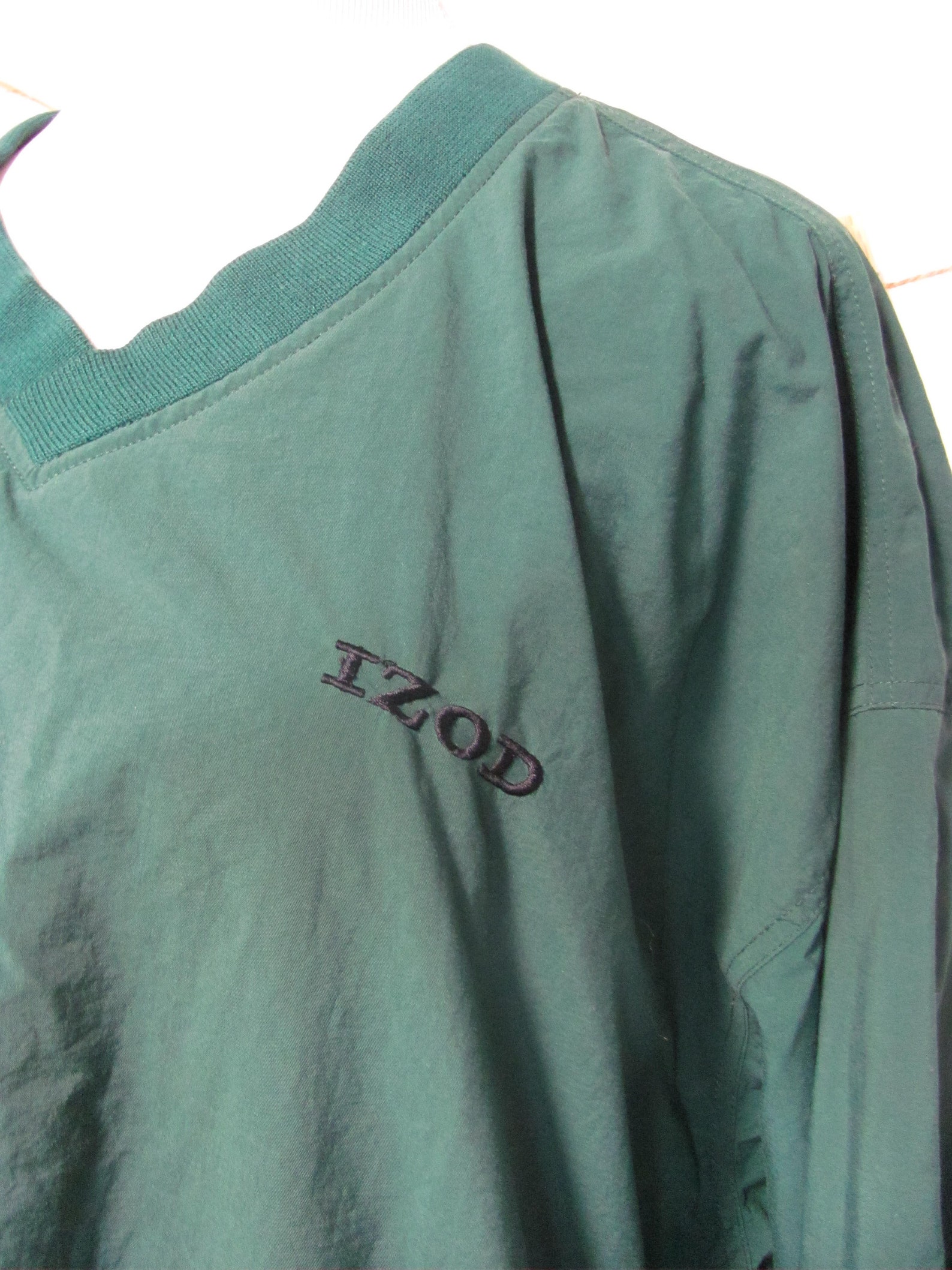 IZOD Check Pattern V-Neck Nylon Pullover, Men's Size L Nylon green type Vintage Second Hand