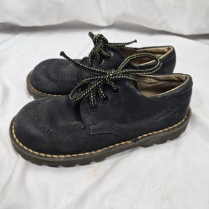 vintage 1990s Kids leather Doc Martens lace up shoes boots Oxfords 90s docs made in england