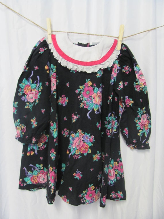 Girls Vintage 80s 90s ADORABLE Black Floral Long … - image 4