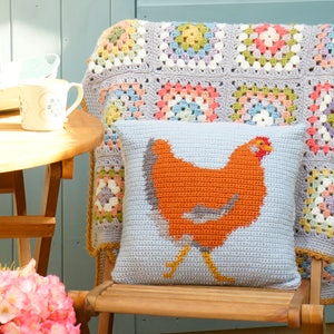 Farmhouse Style, Chicken Cushion, Crochet Pattern, Hen Pillow, Square Cushion, Sofa Pilllow, Farm Animal, Gray Cushion, Chook Pillow