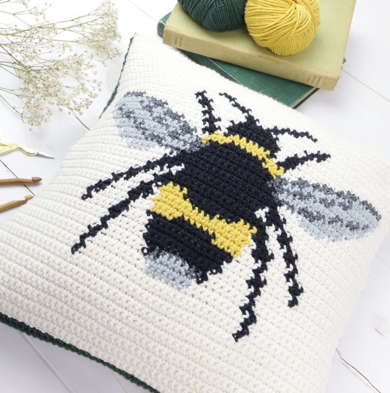 Bumble Bee Cushion, Crochet Pattern Tutorial, Large Honey Bee, Animal Cushion, Insect Pillow, Square Shape, Modern Intarsia, Picture Crochet image 5