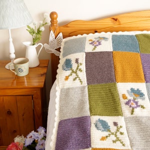 Afghan Crochet Pattern, Bed Throw, Patchwork Blanket, Intarsia Crochet, Spring Decor, Lap Blanket, Farmhouse Style, Lodge Throw Baby Bedding