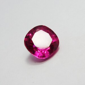 Mooie vierkante kussenvorm roze robijn 12 x 12 mm gecertificeerde natuurlijke losse edelsteen | Natuurlijke vintage vorm ontworpen snit | Ideaal als cadeau