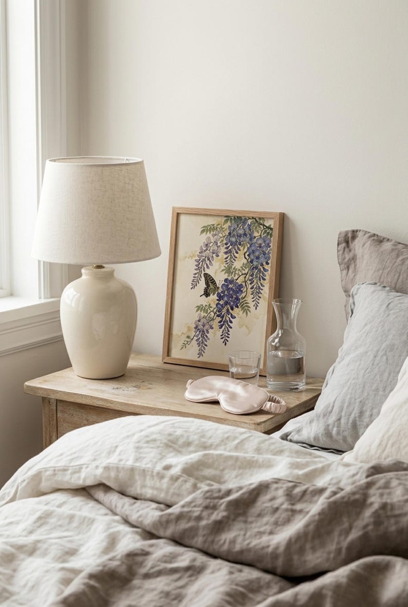 Japanische Wandkunst, Vintage-Druck mit Glyzinien und Schmetterlingen, Botanisches Blumenmuster auf Leinwand, Asiatische Blume Bild 8