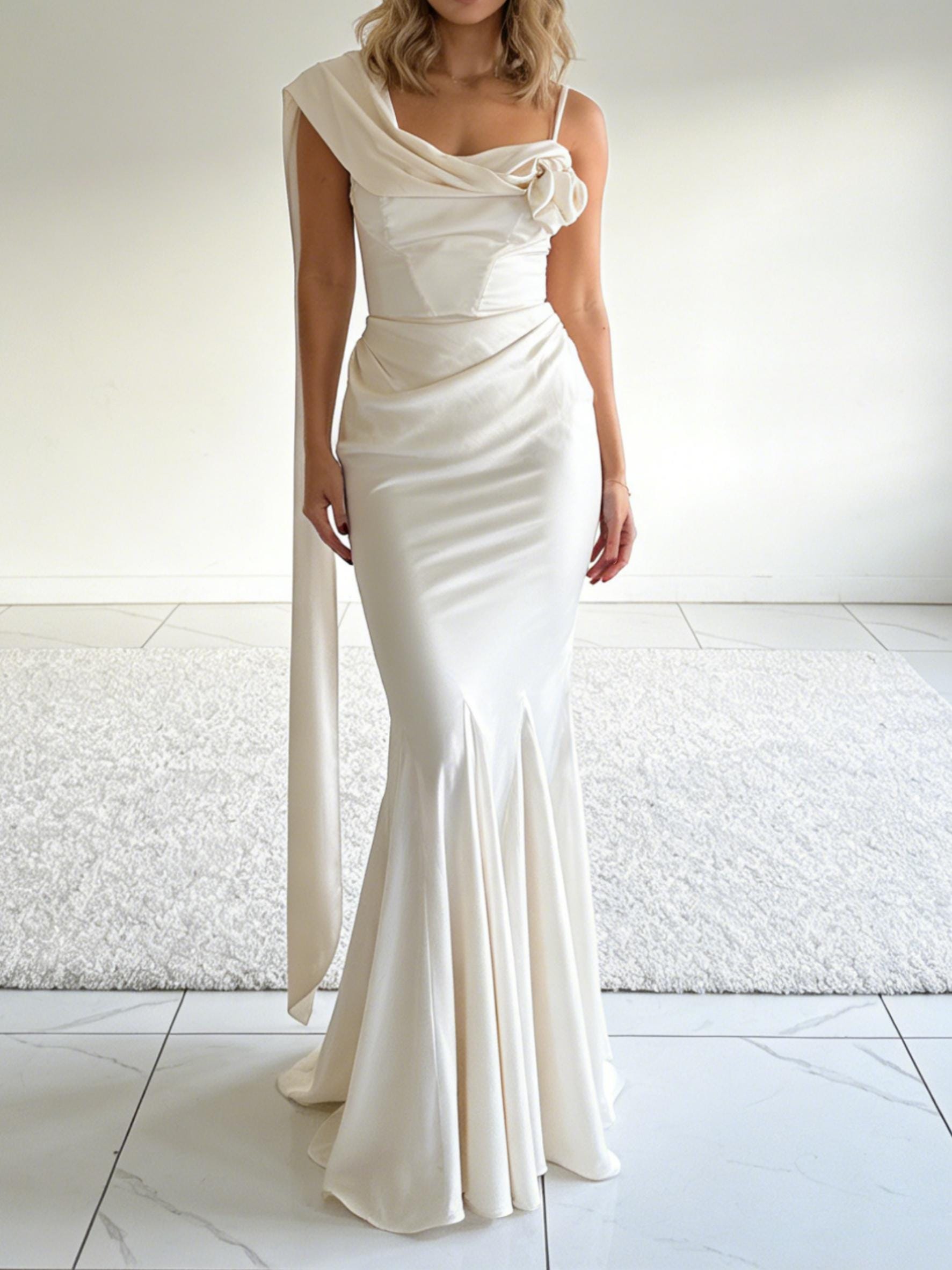 cream color evening dresses Elegany Spaghetti-Straps V-Neck Prom Dress Sequins Long Party Gowns With Slit
