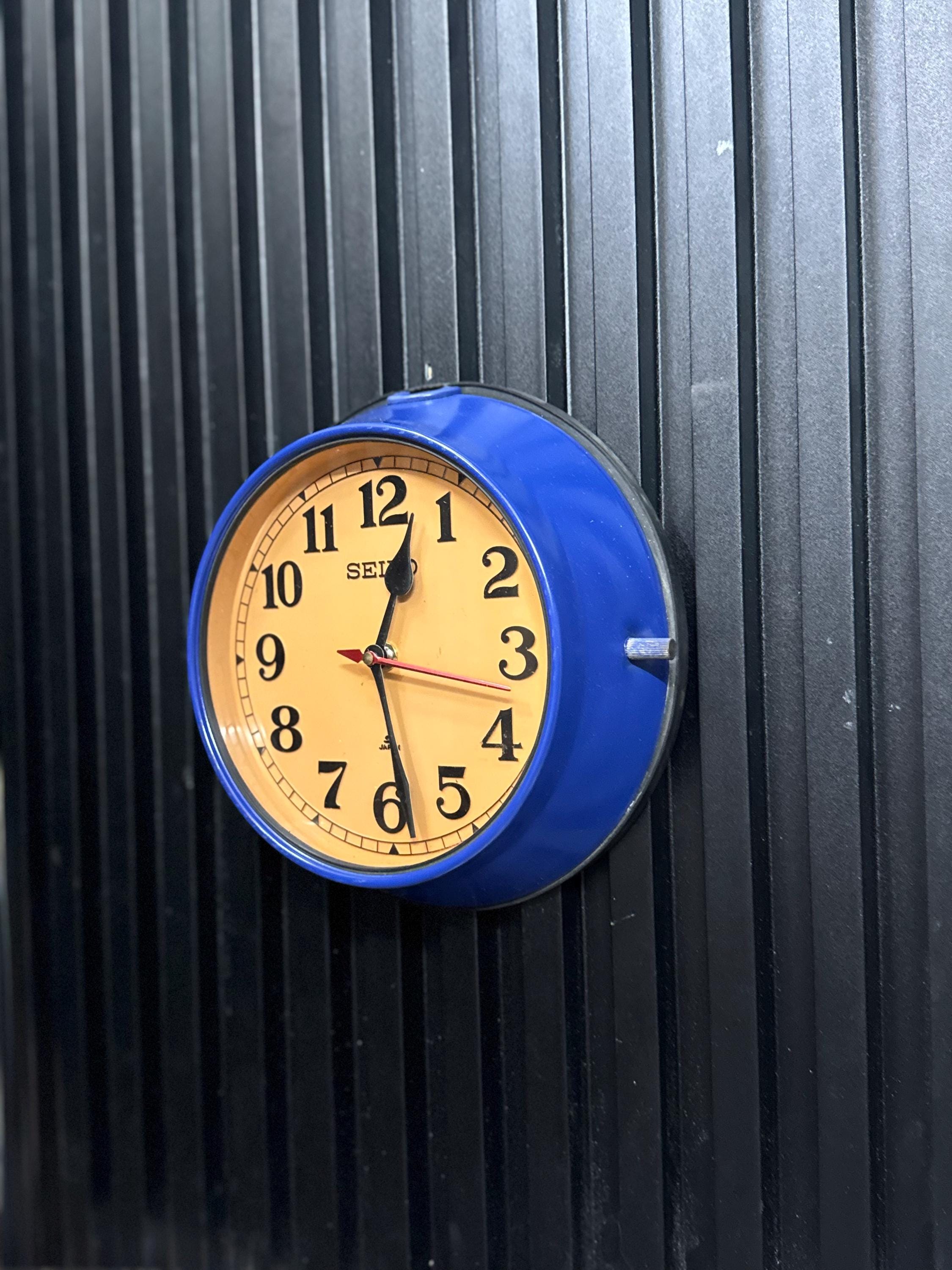 Vintage Japanese Seiko Blue Wall Clock Battery Operated