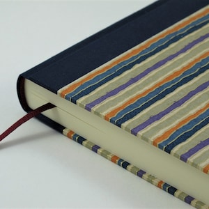 Cahier / agenda CHIYOGAMI 15 x 21 cm (6"x8") 288 p. Motif « Rayures »